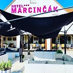 Marcincak***